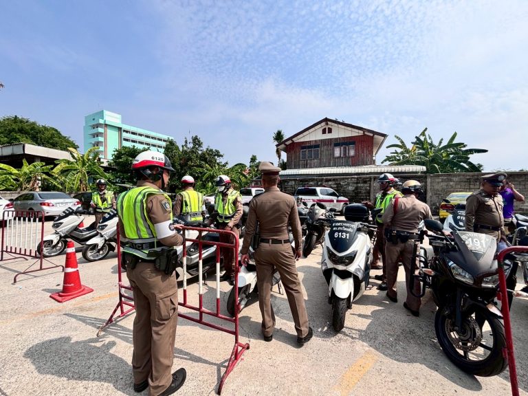 LINE_ALBUM_ตรวจรถ 28 เม.ย. 2568_250428_3